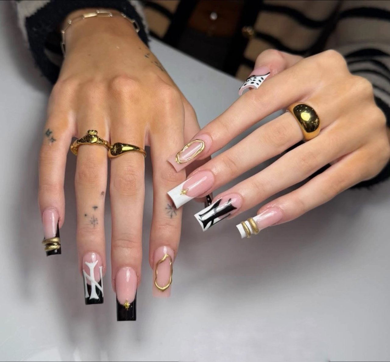 Black & gold glamour with French