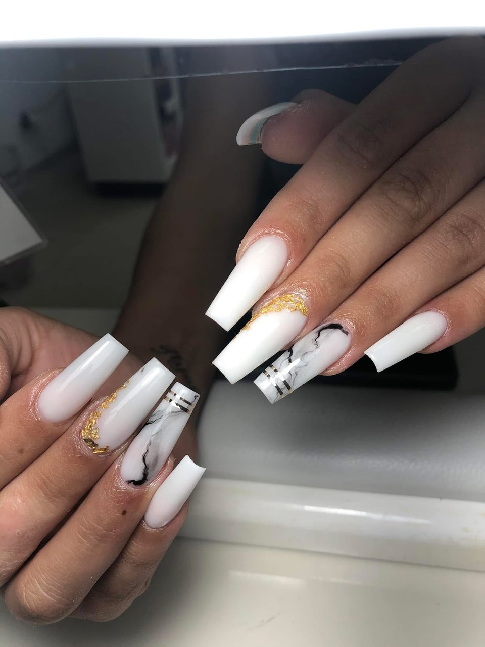 White coffin nails with marble & gold
